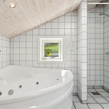 Holiday home Nea - 600m From The Sea By Interhome Vester Somarken