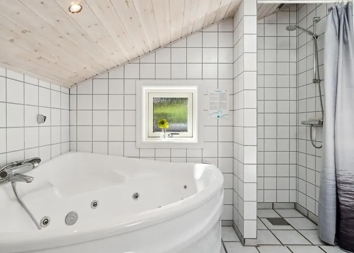 Сasa de vacaciones Nea - 600m From The Sea By Interhome *